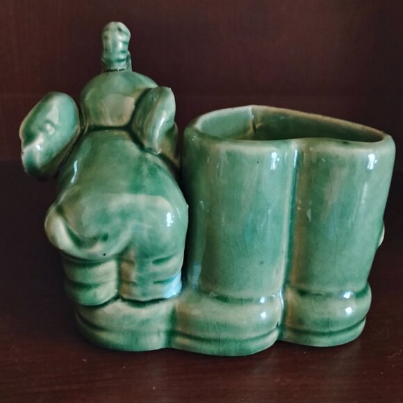 Sweet Little Vintage Elephant and Heart Planter - Picture 2 of 5